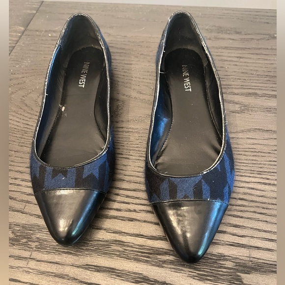 Nine West cap toe black flats dark blue navy houndstooth preppy size 8 women’s - Picture 2 of 7